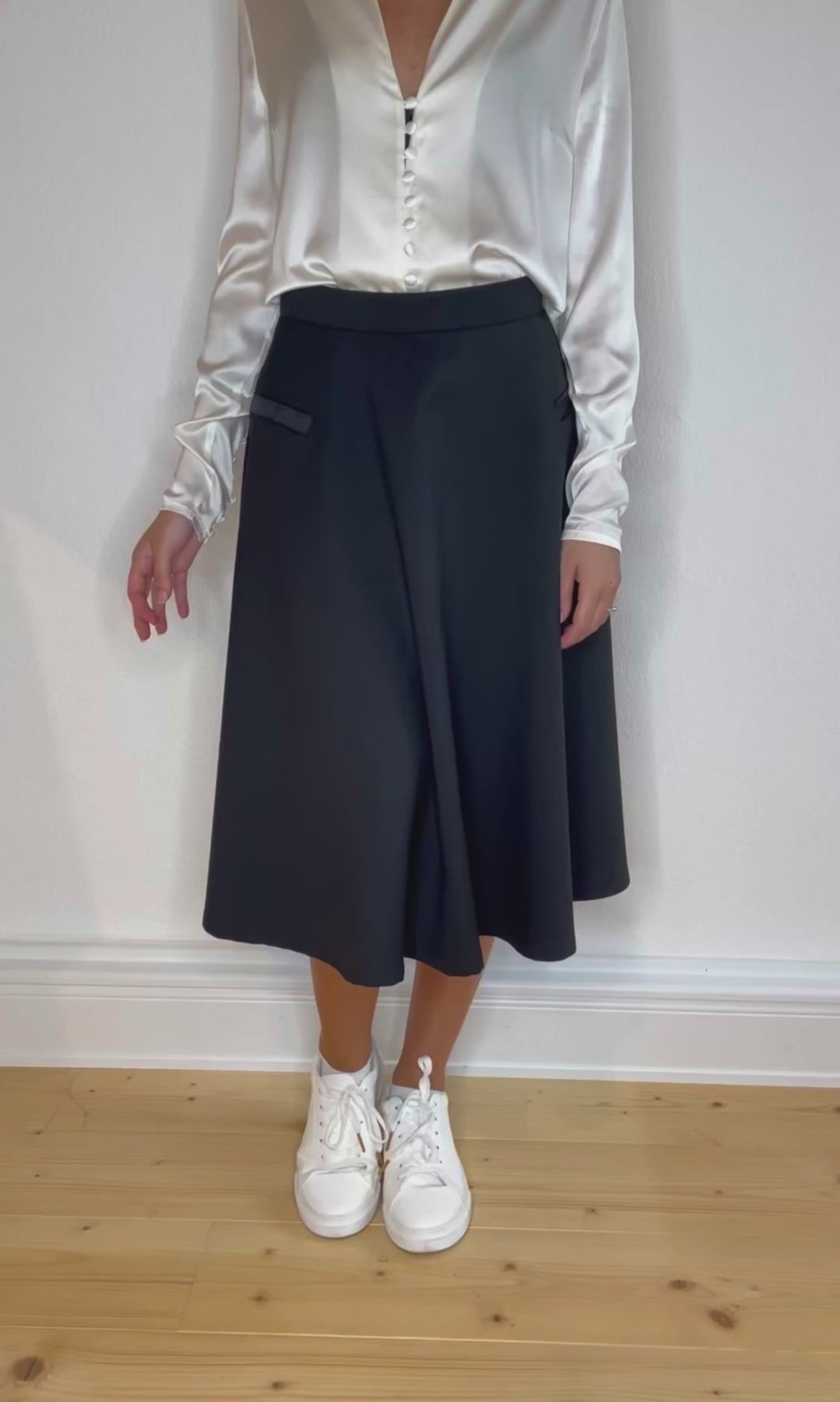 Skirts Helene Galwas | Britney Black Midi Skirt