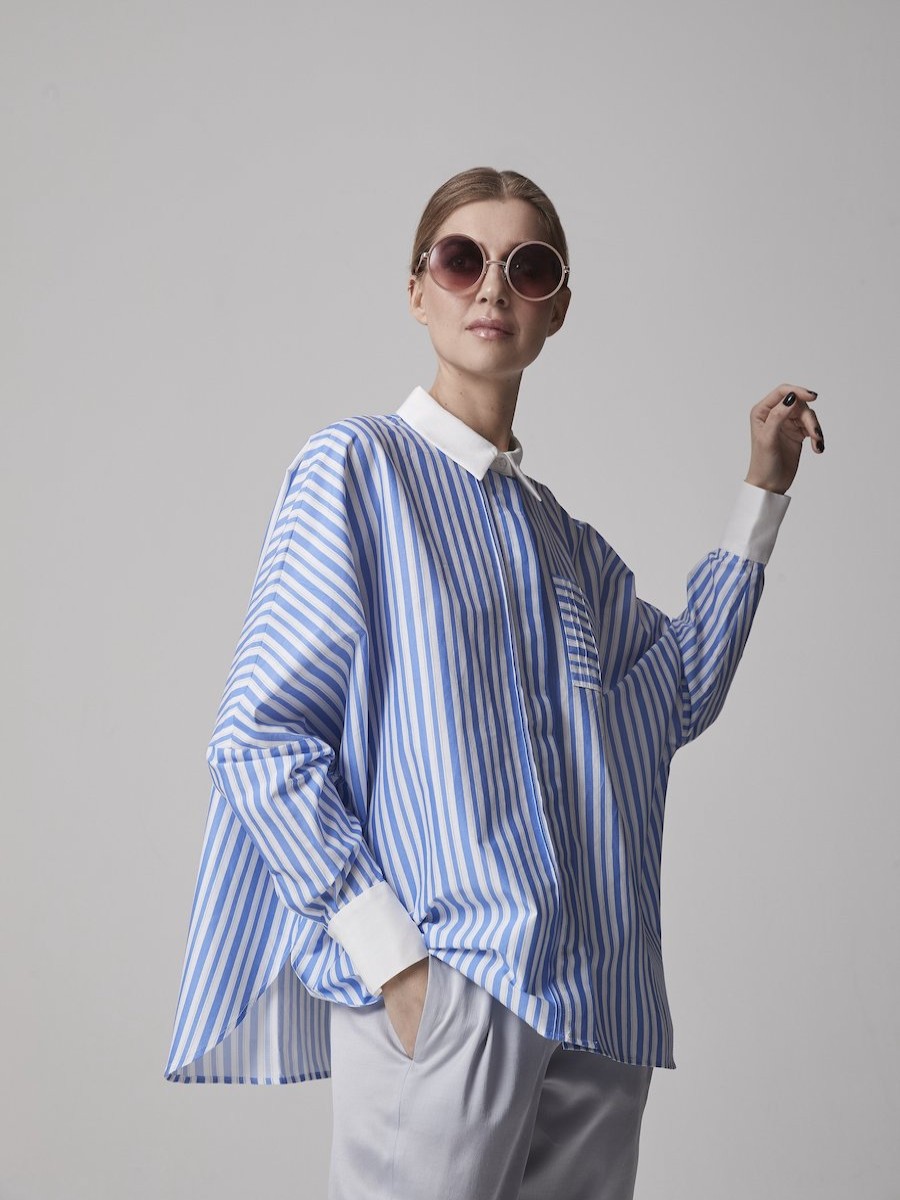 Blouses Helene Galwas | Bella - Batwing Sleeves Cotton Blouse